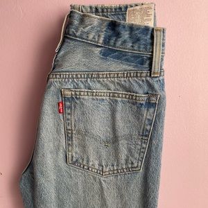 Levis 501s size 24